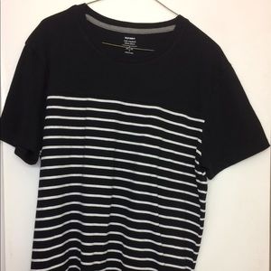 Old Navy T-Shirt